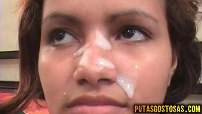 Tinka merr sperma në fytyrë pas seksit anal