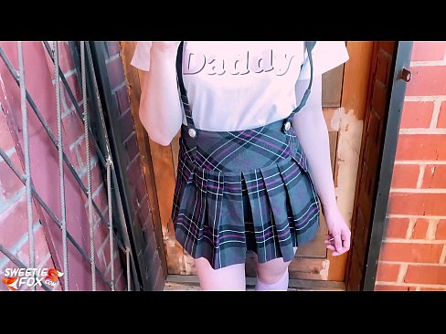 ❤️ Nxënëse thith karin e saj thellë dhe qihet në vend të klasave. ❤️ Video porno në sq.dewporn.ru ❌