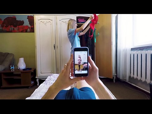 ❤️ Njerka e bëri vëllain e saj të mbaronte pak para se nëna të vinte në shtëpi ❤️ Video porno në sq.dewporn.ru ❌
