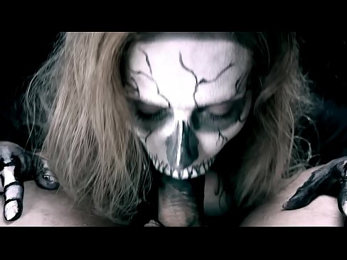 ❤️ Vajzë demonike që thith karin me gojën e saj të zezë dhe gëlltit sperma. ❤️ Video porno në sq.dewporn.ru ❌